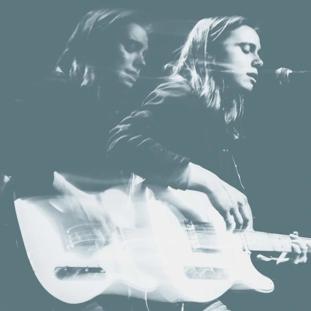 Julien Baker Funeral Pyre / Distant Solar System - Plak 7" Single 45'lik Julien Baker Funeral Pyre / Distant Solar System - Plak 7" Single 45'lik