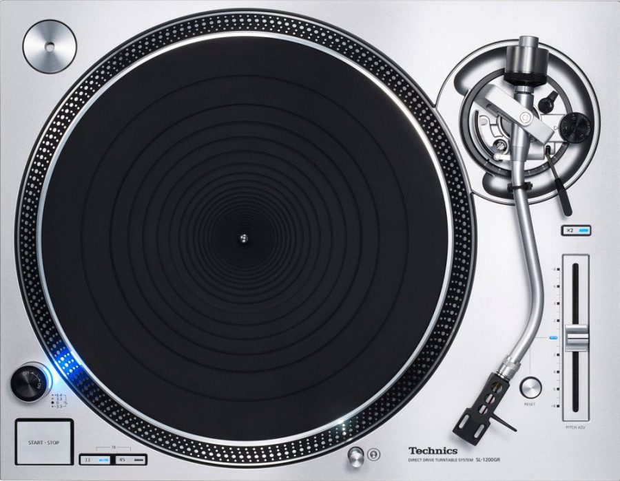 Technics SL-1200GR Turntable Pikap