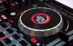 Numark MixTrack Platinum DJ Kontroller