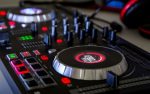 Numark MixTrack Platinum DJ Kontroller