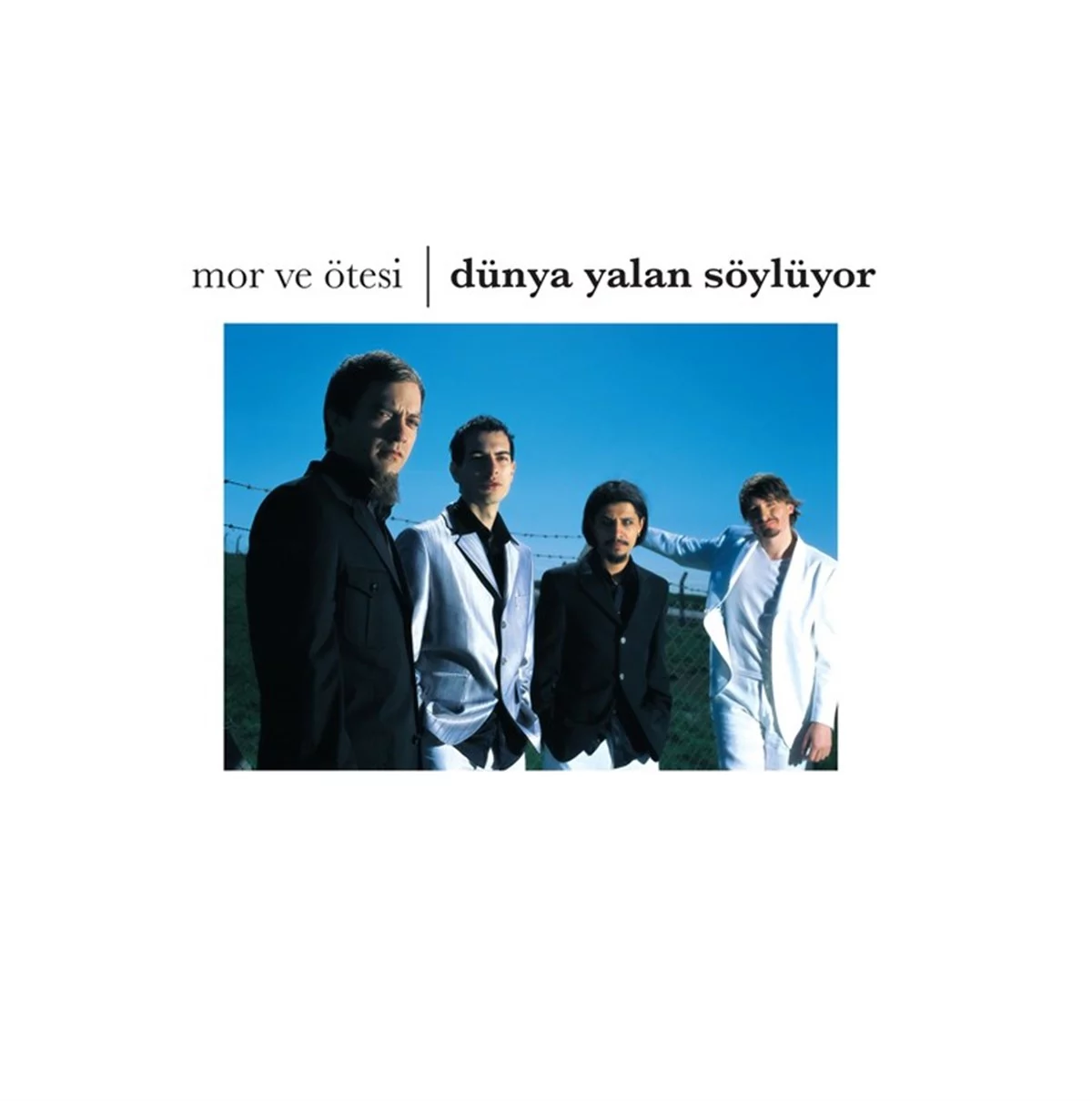 Mor ve Ötesi Dünya Yalan Söylüyor - Plak Mor ve Ötesi Dünya Yalan Söylüyor - Plak