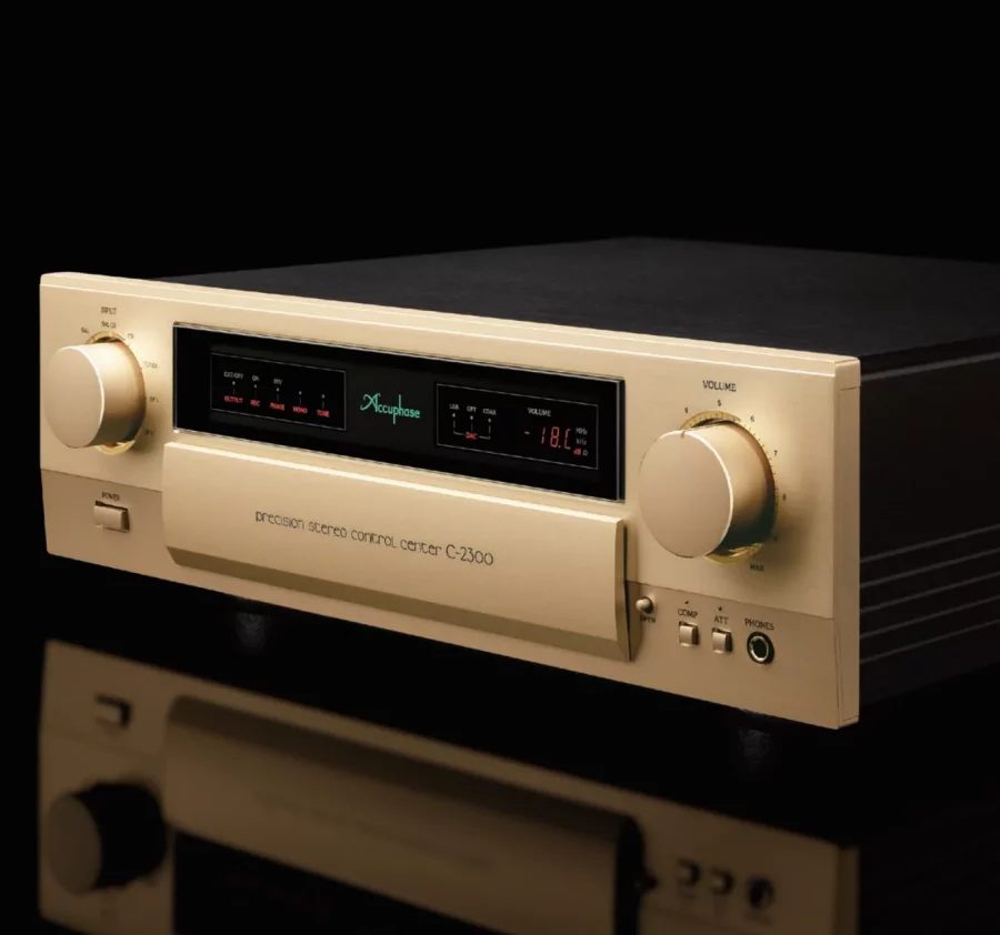 Accuphase C-2300 Pre Amplifikatör - Görsel 3