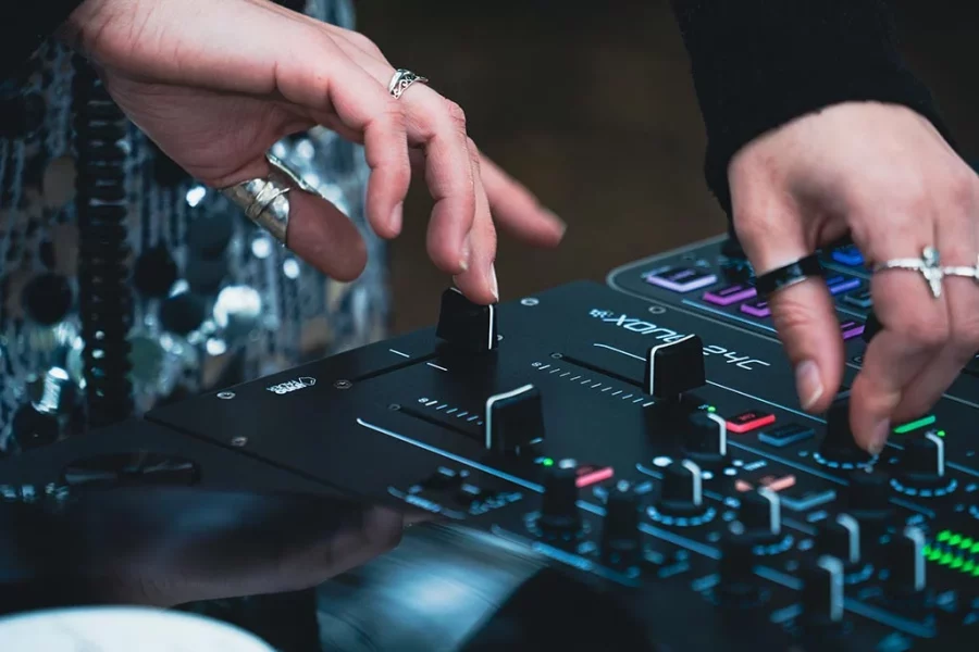 Allen & Heath Xone:24C DJ Mikseri - Görsel 8