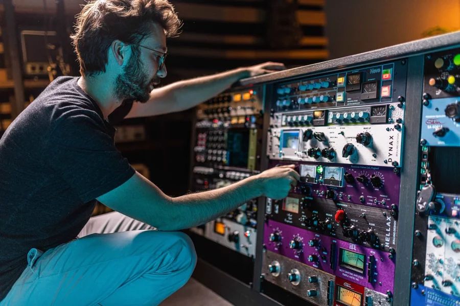 Arturia FX Collection 6 Efekt Plug-in Paketi - Görsel 3