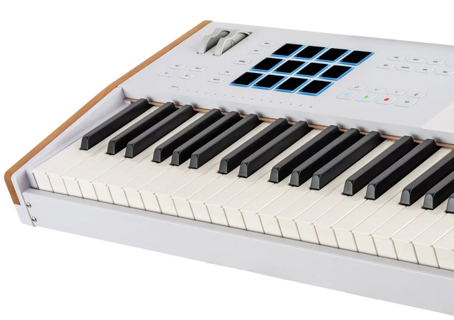 Arturia KeyLab 88 Mk3 Siyah MIDI Klavye - Görsel 11