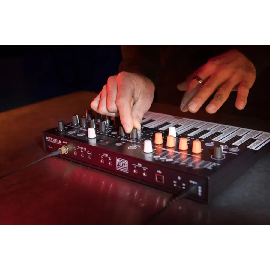 Arturia MicroFreak Dijital Synthesizer - Görsel 11