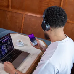 AlphaTheta HDJ-F9 Bluetooth günlük kullanım