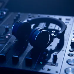 AlphaTheta HDJ-F9 DJ setup