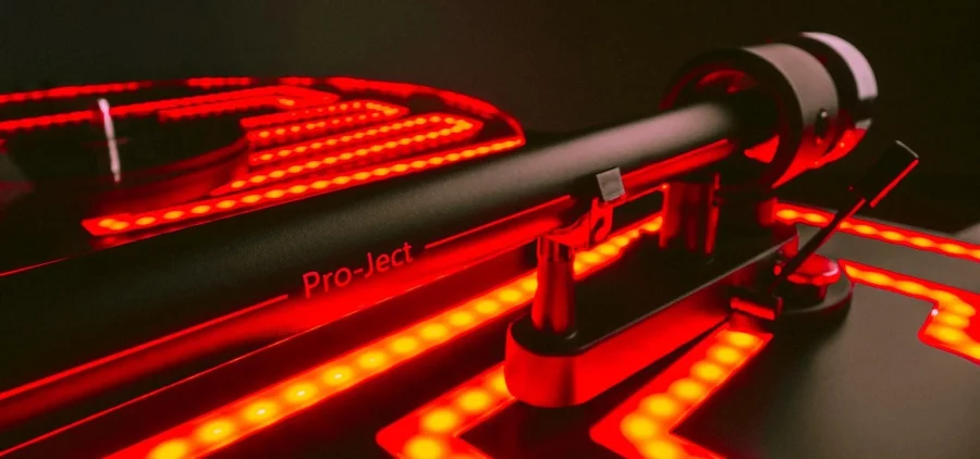 Pro-Ject Elvis Turntable Limited Special Edition Pikap