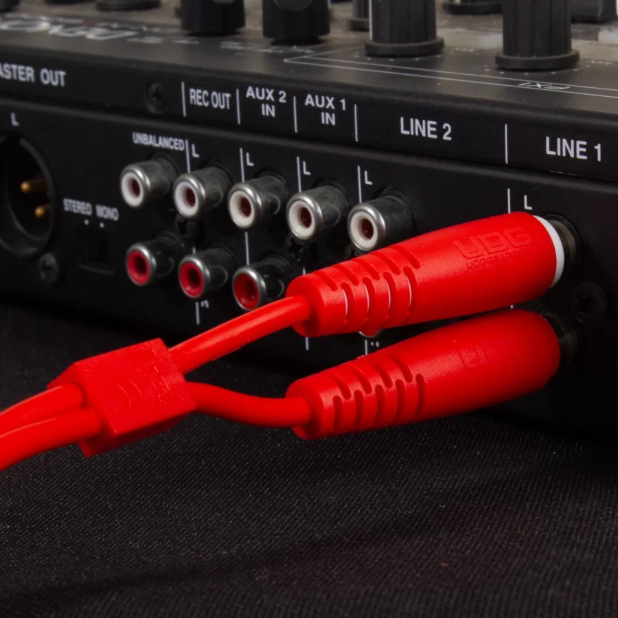 UDG Ultimate RCA-RCA Ses Kablosu Kırmızı Düz 3 m