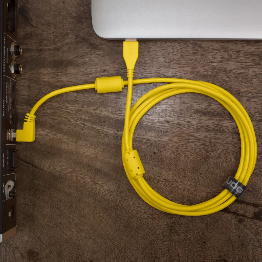 UDG Ultimate Ses Kablosu USB 2.0 A-B Sarı Açılı 2 m